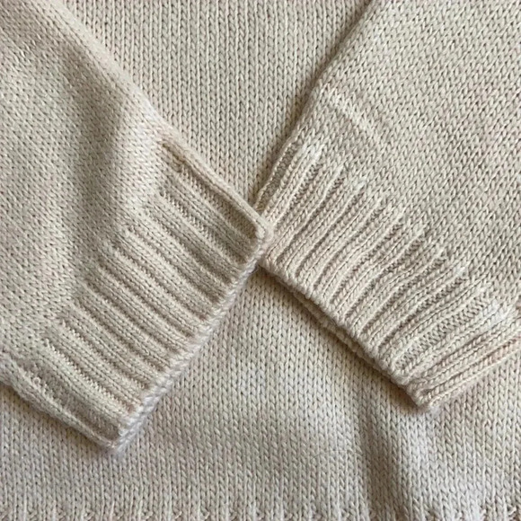 🎉HOST PICK 🎉Tropical 🏝 Vibes | Sweater - Picture 7 of 8